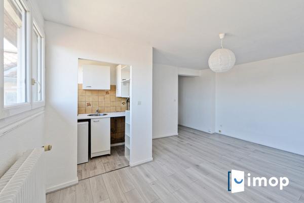 2 pièces place du Salin