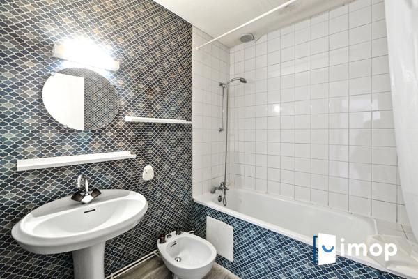 2 pièces place du Salin