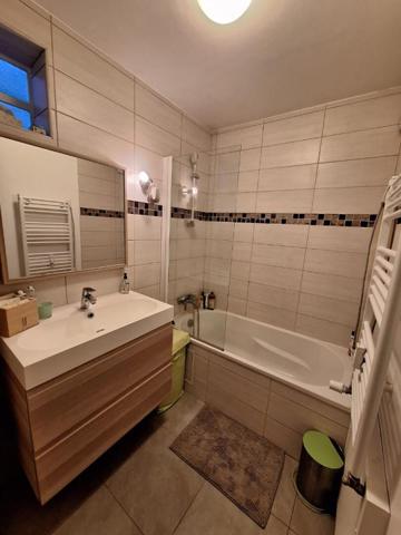 appartement de type 3/4 de 80 m²avec terrasse au calme