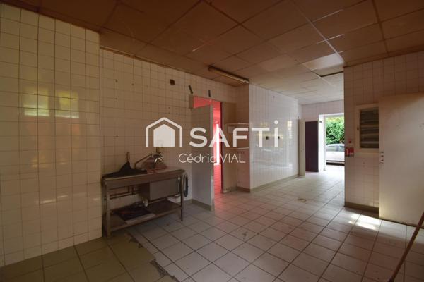 Murs commerciaux 67m² libre à Digne les Bains 04