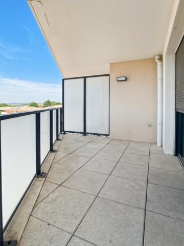 Saint-Jean-de-Védas (34430) Appartement T2 avec terrasse et parking – Résidence Seniors avec services.