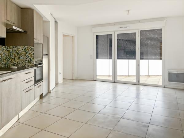 Saint-Jean-de-Védas (34430) Appartement T2 avec terrasse et parking – Résidence Seniors avec services.