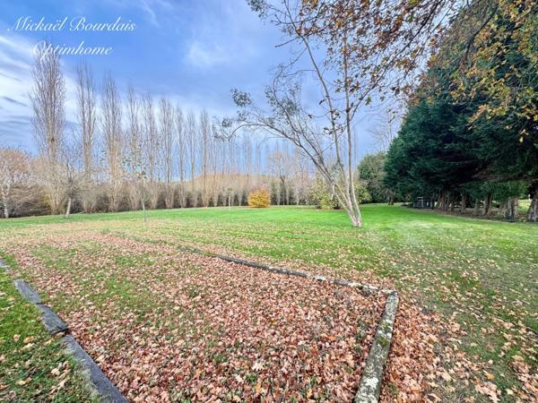 Rare propriété de charme sur presque 2 ha à 10 min de La Flèche