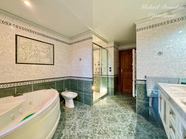 Rare propriété de charme sur presque 2 ha à 10 min de La Flèche