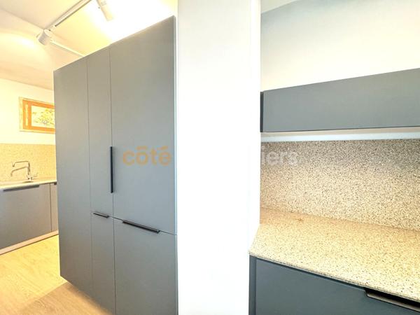 Location
                Appartement79,68 m² - 3 Pièces -
                    ORLEANS (45000)