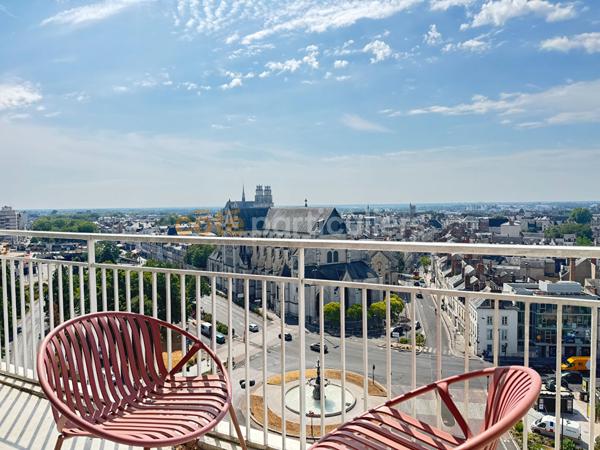 Location
                Appartement79,68 m² - 3 Pièces -
                    ORLEANS (45000)