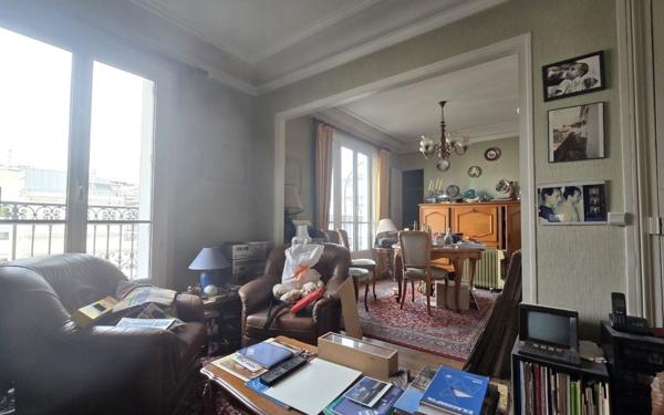 Appartement à vendre    3 pièces • 54 m2 Paris 14