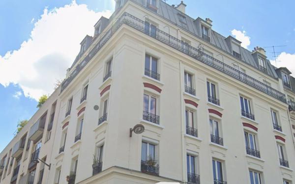 Appartement à vendre    3 pièces • 54 m2 Paris 14