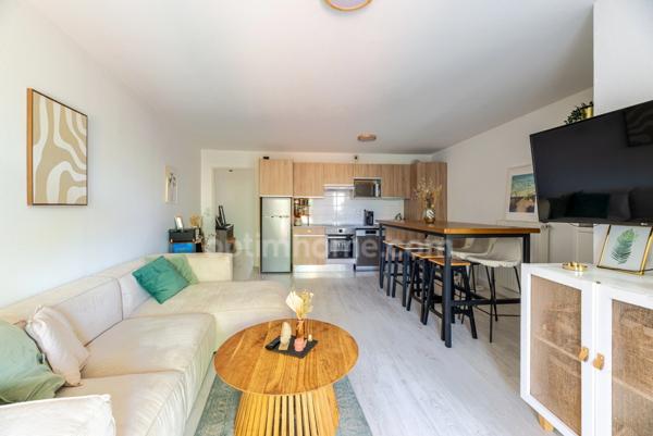 NANTES 44300 - T3 80m² - RECENT - ESPRIT MAISON - DEUX TERRASSES OUEST & EST - ACCÈS INDÉPENDANT - BOX FERME