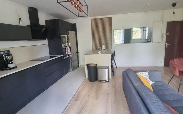 Appartement à vendre    3 pièces • 61,93 m2 Noisy-le-Grand