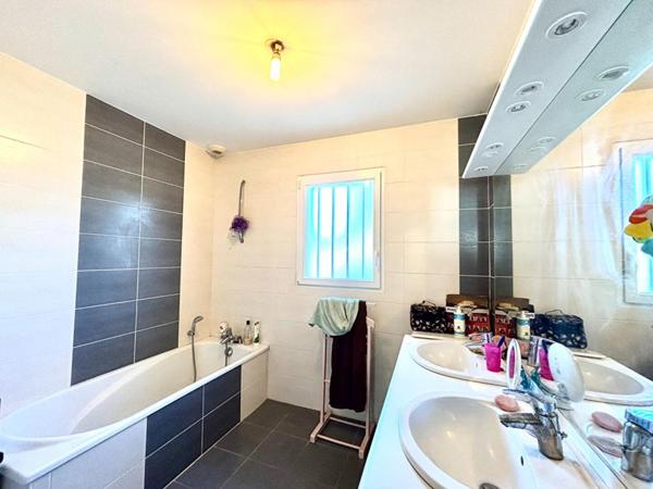 Maison de plain pied - Saint léger de Linières