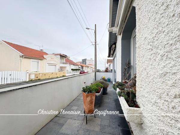 Maison à vendre - 6 pièces - à seulement 100 m de la corniche - SAINT HILAIRE DE RIEZ (85)