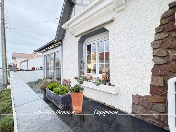 Maison à vendre - 6 pièces - à seulement 100 m de la corniche - SAINT HILAIRE DE RIEZ (85)