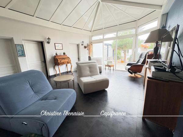 Maison à vendre - 6 pièces - à seulement 100 m de la corniche - SAINT HILAIRE DE RIEZ (85)