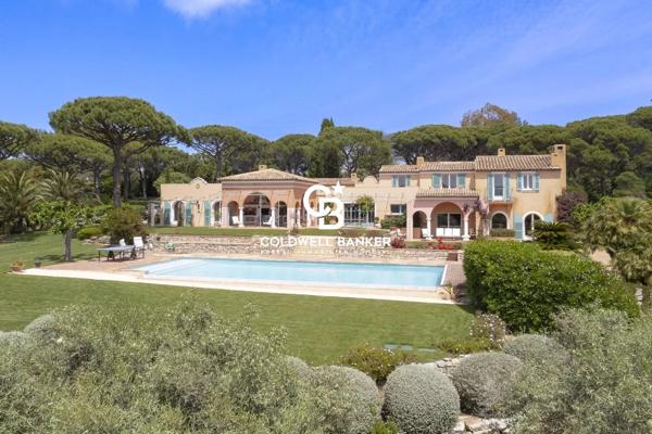 Vente villa 9 pièces 83990 - St Tropez