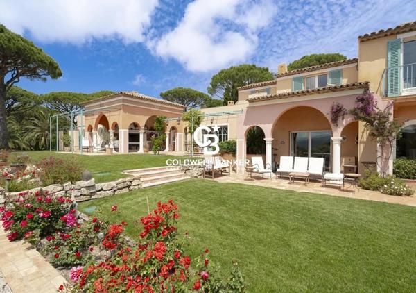 Vente villa 9 pièces 83990 - St Tropez