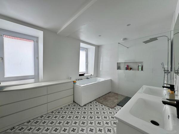 Maison Mouvaux 8 pièces 200 m2