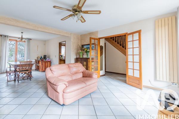 Maison à vendre 6 pièces 107 m² Sainte-Geneviève-des-Bois