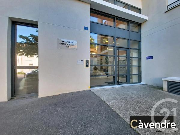 Appartement F3 à vendre  3 pièces - 77 m 2   AVIGNON  - 84