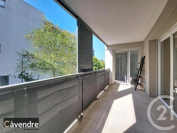Appartement F3 à vendre  3 pièces - 77 m 2   AVIGNON  - 84