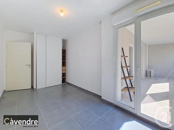 Appartement F3 à vendre  3 pièces - 77 m 2   AVIGNON  - 84