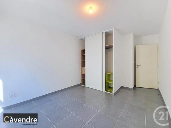 Appartement F3 à vendre  3 pièces - 77 m 2   AVIGNON  - 84