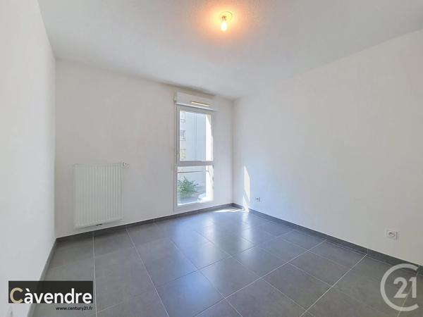 Appartement F3 à vendre  3 pièces - 77 m 2   AVIGNON  - 84