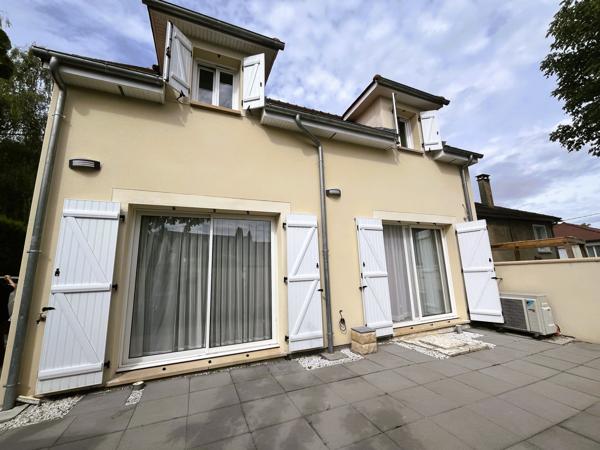 MAISON NEUVE DE 2022 - 4 CHAMBRES - JARDIN CLOS