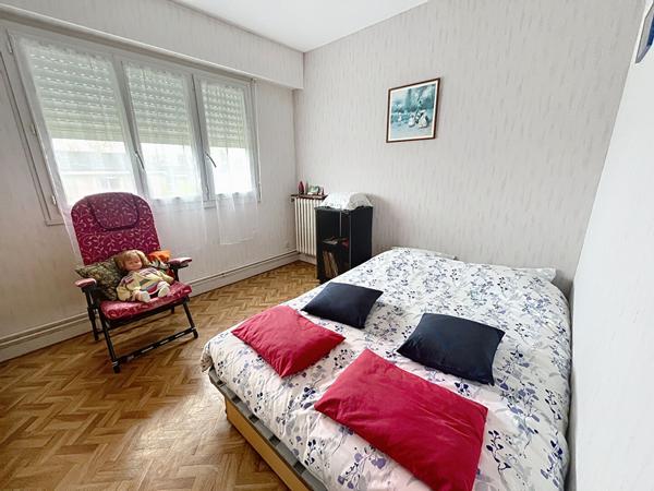 Maison à vendre au coeur des Ponts de Cé, 3 chambres dont une vie de plain-pied proche des commodités à pieds avec jardin clos.