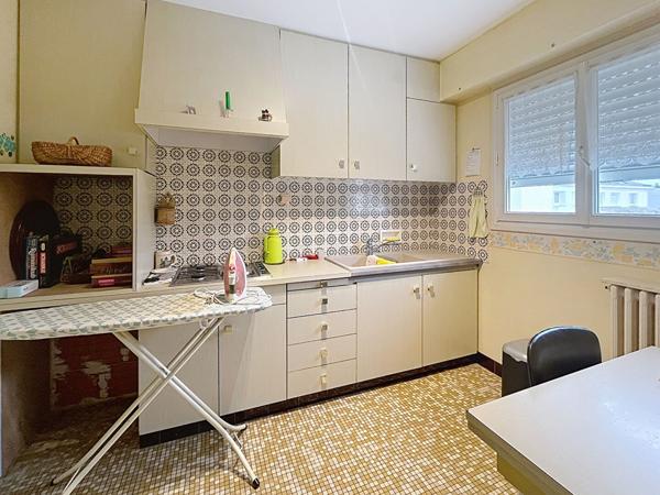 Maison à vendre au coeur des Ponts de Cé, 3 chambres dont une vie de plain-pied proche des commodités à pieds avec jardin clos.