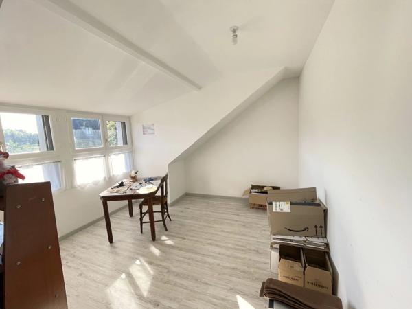 MAISON  de 9 pièces dans un village calme à 5 km de VERNON