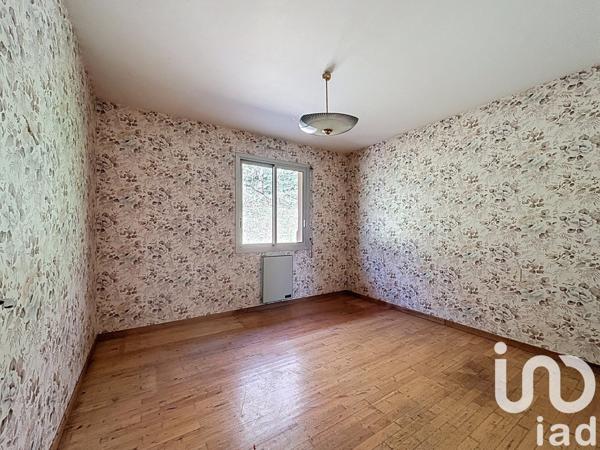 Maison 3 pièces de 80 m² à Saint-Affrique (12400)