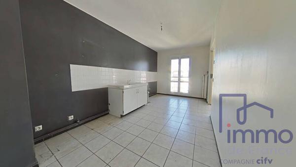 Appartement 5 pièces                                        - 42000 Saint-Étienne Réf : 2906-CIFVFOREZVELAY