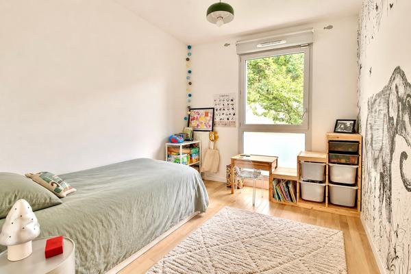 Appartement Chatenay Malabry 5 pièce(s) 96.70 m2
