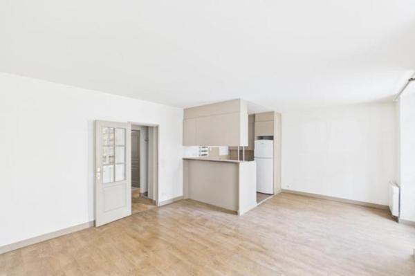 Vente - Appartement 2 pièces 50 m 2 Paris (75017)