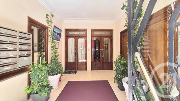 Appartement F2 à vendre  2 pièces - 50 m 2   NICE  - 06