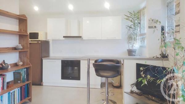 Appartement F2 à vendre  2 pièces - 39 m 2   MOUGINS  - 06
