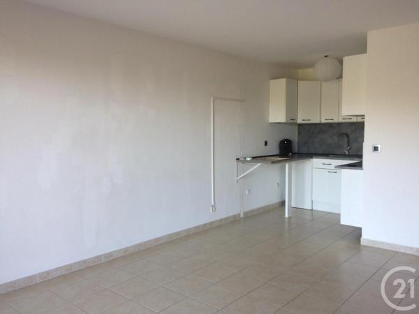Appartement F2 à vendre  2 pièces - 39 m 2   MOUGINS  - 06