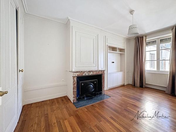 LYON 6 FOCH DERNIER ETAGE