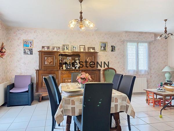 Maison des années 90 à vendre à proximité du centre de Muzillac