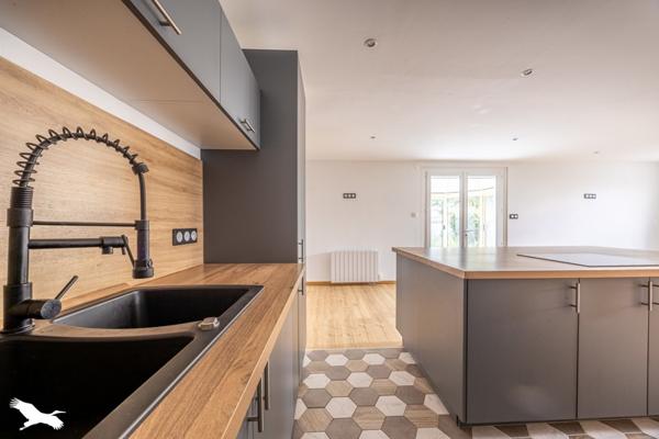 Maison à vendre 235 000 € Surgères 7 p 123 m² DPE E