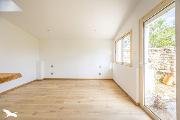 Maison à vendre 235 000 € Surgères 7 p 123 m² DPE E