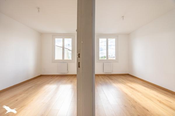 Maison à vendre 235 000 € Surgères 7 p 123 m² DPE E