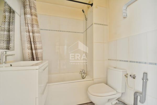 Studio avec balcon, lumineux et sans vis à vis