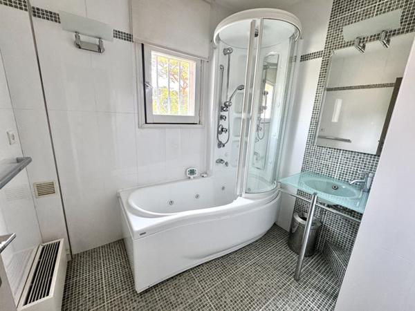 Appartement 222 000 € Castanet-Tolosan 4 p 85 m² DPE D