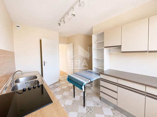 Pau CARNOT : Appartement traversant T3 avec balcon