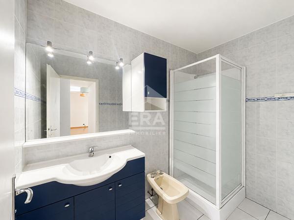 Pau CARNOT : Appartement traversant T3 avec balcon
