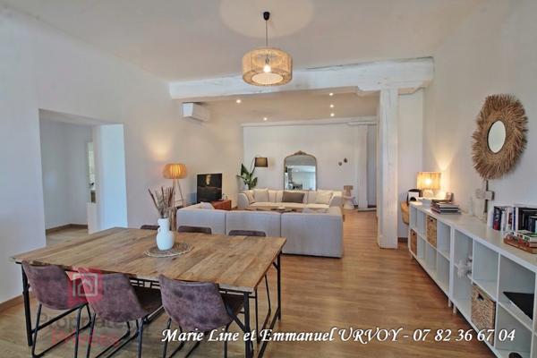 Appartement T3 bis de 109 m² dans bel immeuble avec ascenseur et place de parking sécurisée