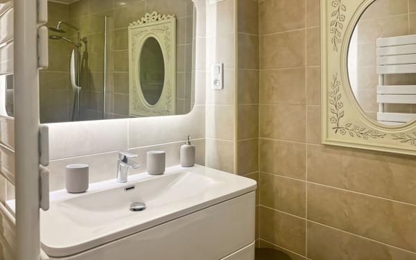 Maison à vendre    2 pièces •  Marseillan