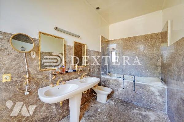 Hôtel particulier 10 pièces avec extérieur - Neuilly